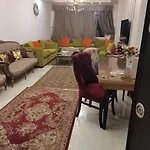 شقه